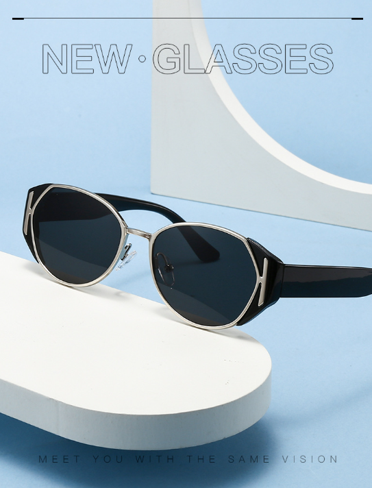Street Fashion Pose - Gafas de sol modernas y a