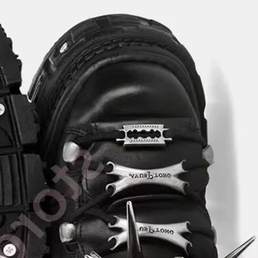 Zapatillas de plataforma gótic - Street Fashion News reseña y precio