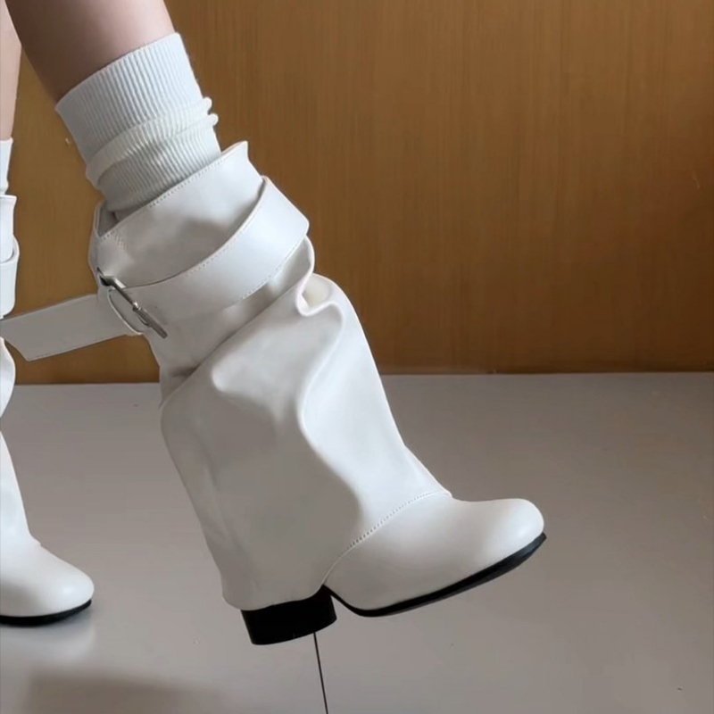 Nuevas Botas de Cuero para Muj - Street Fashion News reseña y precio