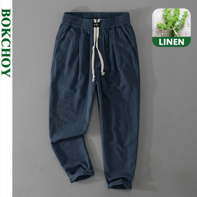Pantalones rectos casuales de  - Street Fashion News reseña y precio